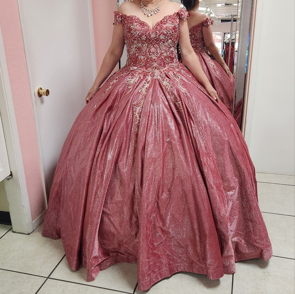 Salmon Off Shoulder Shimmer Ball Gown Size XL